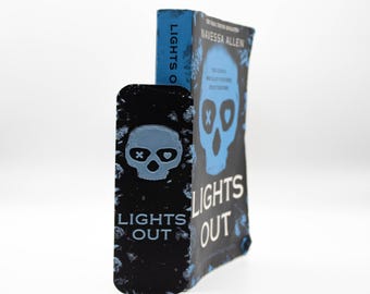 Lights Out Bookmark | Dark Romance Bookmark | Gothic Skull Bookmark | Spicy BookTok Reader Gift | Morally Grey Romance Aesthetic