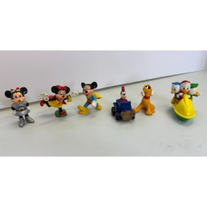 Lot Vintage Disney Mickey & Minnie Mouse PVC Figuren Superheld Space Pluto Goofy Bild 1