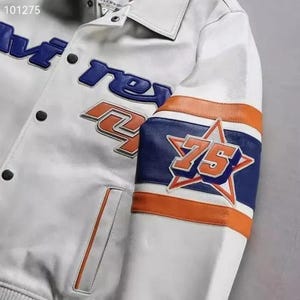 Puede incluir: Juego de tres tazas de cer&aacute;mica con acabado mate moteado. Las tazas son en tonos crema, gris claro y gris oscuro. Cada taza tiene un dise&ntilde;o simple y minimalista, ideal para caf&eacute; o t&eacute;.