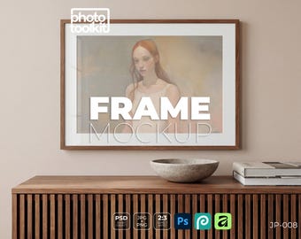PSD-Rahmen-Mockup | Dunkles Walnussholz | Geriffelte Anrichte Japandi Interior | 2:3 Querformat | Kunstdruckvorlage