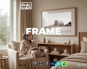 Mockup di cornice per stile di vita / PSD di cornice per foto da lettura in camera da letto / Scena di donna su sedia / Mockup di oggetto intelligente / Download immediato