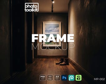 Mockup di cornice PSD – Ritratto con riflettore in corridoio buio / Interno suggestivo / Oggetto avanzato / Photoshop / Download immediato