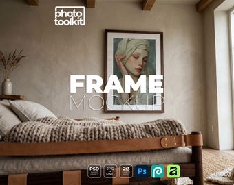 PSD-Rahmen-Mockup | Dunkles Walnussholz | Sichtbare Gipsbalken im Schlafzimmer | 2:3 Hochformat | Minimalistischer Kunstdruck