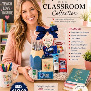 Peut inclure: Un sac cadeau intitul&eacute; The Heart of the Classroom Collection contenant un organisateur de stylos en forme de crayon, des biscuits Oreo, des oursons en g&eacute;latine, une carte, de la cr&egrave;me pour les mains, une lingette, des menthes et du chewing-gum.