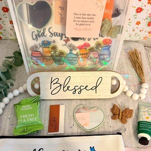 Gift Bag for Christian Women, Sister, Friend, Bible Study Gift, Ladies Group, Daughter, College Student, Faith Encouragement, Spa Self Care bild 17