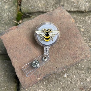 Retractable Bee Badge Reel