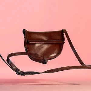 Claudio Ferrici Italian Leather Crossbody Bag - Vintage 90s Deep Barolo Red Shoulder Bag - Minimalist Dome Purse for Dark Academia Aesthetic