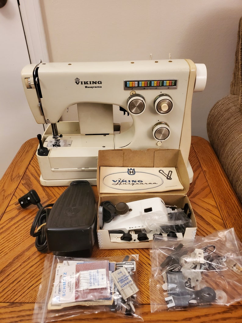 Vintage Viking Husqvarna Sewing Machine Model 60 10 6000 Etsy