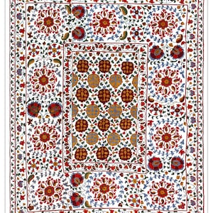 Suzani moderni fatti a mano