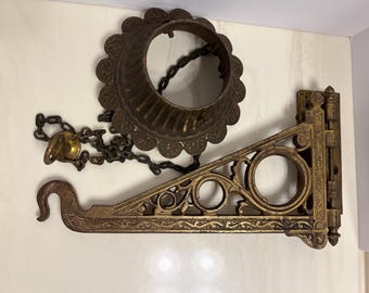 Antique Pharmacy Bracket Cast Iron Ornate Drugstore Apothecary Show Globe Hook Holder