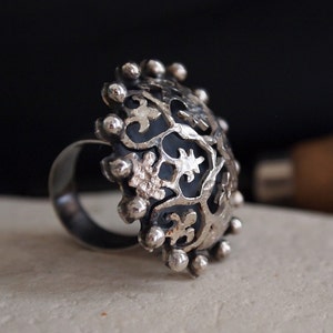 Ornate Ring, Large Sterling Silver Ring, Partly Oxidized Silver image 3