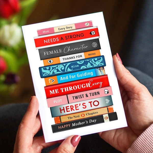 Tarjeta del Día de la Madre con Pila de Libros para una Mamá Amante de los Libros, Tarjeta del Día de la Madre con Temática Literaria