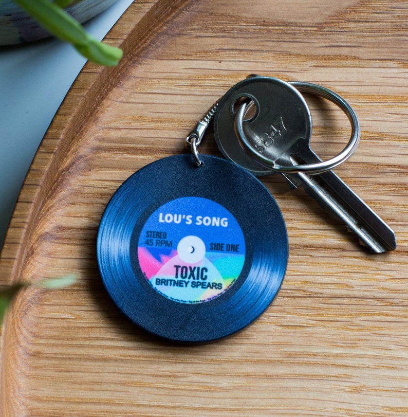 Personalised Song Keyring, Custom Song Keychain, Personalised Keyring Gift, Vinyl Lover Gift, Record Lover Gift, Favourite Song bild 2
