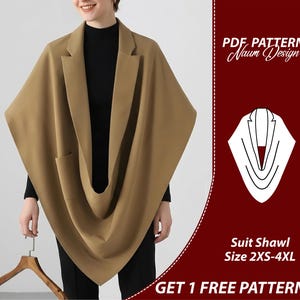 Könnte beinhalten: Ein beigefarbener Anzugschal mit Blazer-Design, mit drapiertem Vorderteil und Taschen. Das Bild enthält den Text "PDF Pattern Naum Design" und "Suit Shawl Size 2XS-4XL". Der Text "GET 1 FREE PATTERN" ist ebenfalls enthalten.