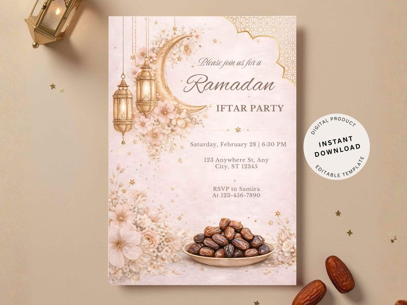 Puede incluir: Invitaci&oacute;n a una fiesta de Iftar de Ramad&aacute;n con un dise&ntilde;o en tonos rosa y dorado. Incluye una luna creciente, detalles florales y faroles colgantes. El texto dice: "&Uacute;nase a nosotros para una fiesta de Iftar de Ramad&aacute;n".