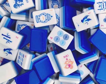 Blue & White American Mahjong Set | Chinoiserie inspired 160 Engraved Acrylic Tiles