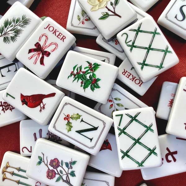 Graviertes Mahjong-Weihnachtsset | Acryl- und handillustriertes Mahjong-Weihnachtsset (Mary Grace)