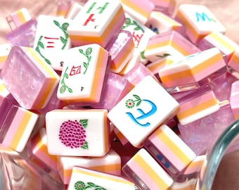 Pink Pearlescent Floral Mahjong Tiles, 3-Layer Acrylic Set (160 Tiles)