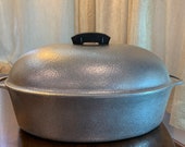 Club Hammered Hammercraft Extra Large anodized aluminum 8qt Dutch Oven Roasting Pot Roaster Excellent barely use condition. EUC
