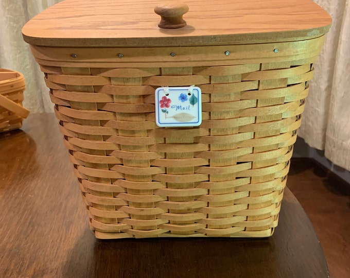 Longaberger Hostess Mail Basket Large Lidded Tall Mail Basket With