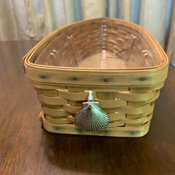 Longaberger Row Your Boat Basket  with Pewter  Seashell Tie On, Plastic Protector & Jenny Tag (Forrest Gump) 2003 18326 VGUC 13x7x4