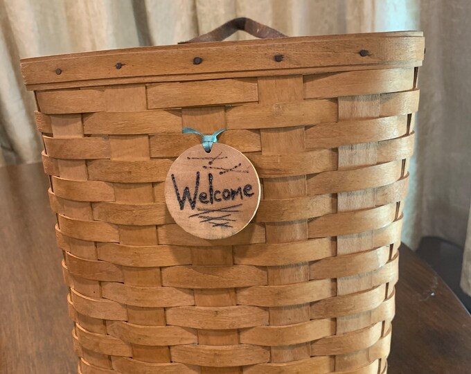 Longaberger Tall Key Basket Vintage With Custom Tie on 1999