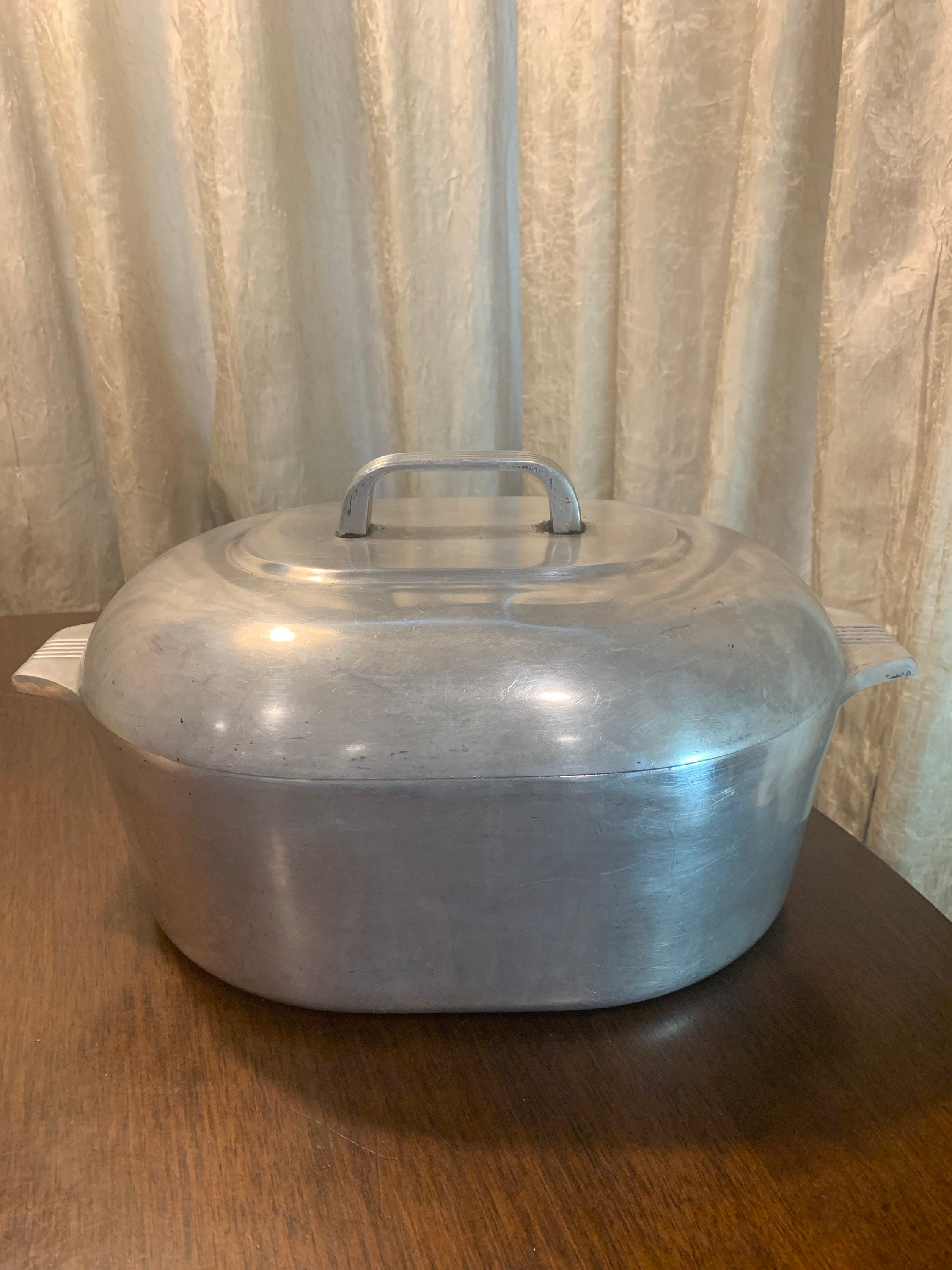 Wagner Ware Magnalite Sidney 8 Quart Roaster With Self Basting 