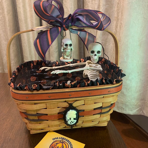 Longaberger Boo Halloween Basket Combo with Pumpkin Liner, plastic protector, Skeleton Basket Swing, Tie On, Bow, Tag, & Mr. Bones EUC 1994