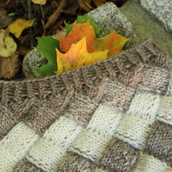 Capuccino Diamonds Cowl. Chunky cowl, womens cowl scarf, neck warmer, textured cowl, entrelac handknit winter snood, beige cream sqiares, ,