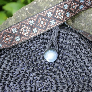Black Rock Summer. Raffia crochet summer bag, round bag, black rafia bag, crossbody bag, black cotton lining, silver ornamental strap, OOAK