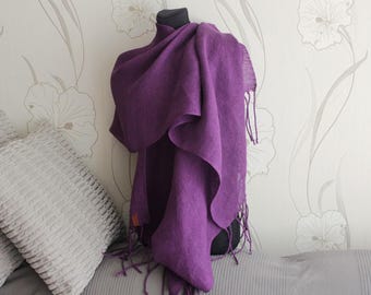 Purple Queen. Hand woven scarf, pashmina scarf, women wrap, linen yarn, summer scarf, fashionable deep purple scarf, violet fringed wrap
