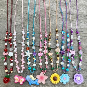 Beaded Blue Flower Necklace – Handmade Flower Bead Choker – Kawaii Y2K Fairycore Jewellery – Women Necklace, Pink Waxed Cord Necklace