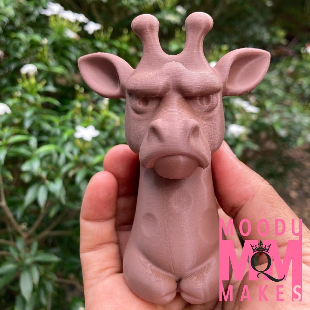 The Tall Sulk | Grumpy Giraffe Holder | Funny Desk Organizer | Animal ...