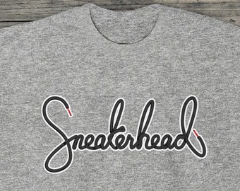 Sneakerhead Shoe Lace Letras personalizadas Sudadera unisex Heavy Blend™ con cuello redondo