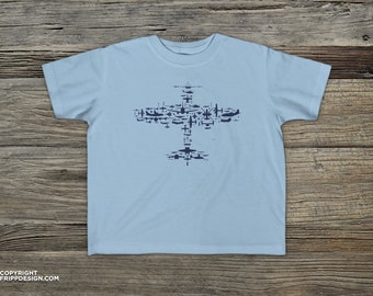 Camiseta con collage de avión de combate V1.0 para niños. Collage de aviones, helicópteros y piezas