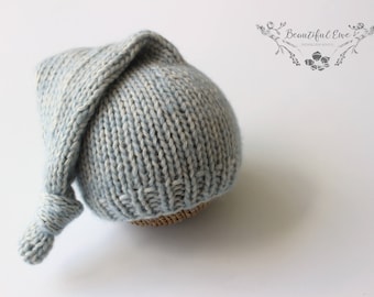 Knitting Pattern - Sleepy Stocking Hat - Newborn Photography Prop