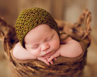 Knitting Pattern - Little Herringbone Bonnet - Newborn Photography Prop