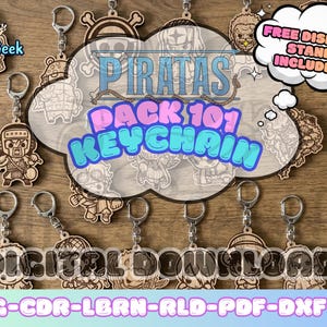 Puede incluir: Llaveros de madera con varios diseños de piratas de dibujos animados. Los llaveros están sujetos a anillos de metal plateado. La imagen incluye el texto "PIRATAS PACK 101 KEYCHAIN" y "FREE DISPLAY STAND INCLUDED". La parte inferior de la imagen tiene el texto "SVG-CDR-LBAN-RLD-PDF-DXF".