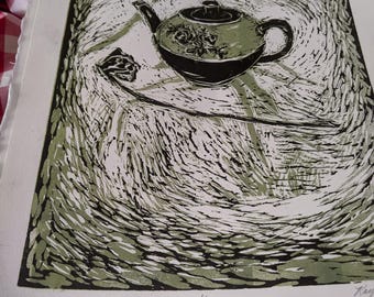 Vintage theepot en rozenprint