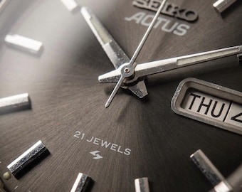 Vintage Seiko Actus  Mens Wrist Watch Mechanical Automatic 21 jewels 7019-8010