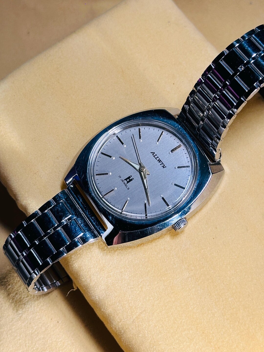 Vintage Allwyn 21 Jewels Mens Wrist Watch Mechanical Automatic Day/date ...