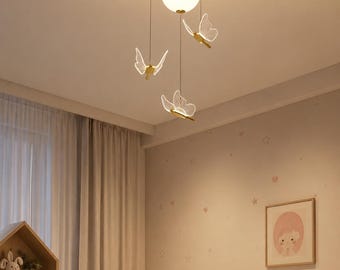 Fjärilstaklampa för barn, modern pendellampa för barnrum, justerbar LED-hänglampa för barnrum och lekrum