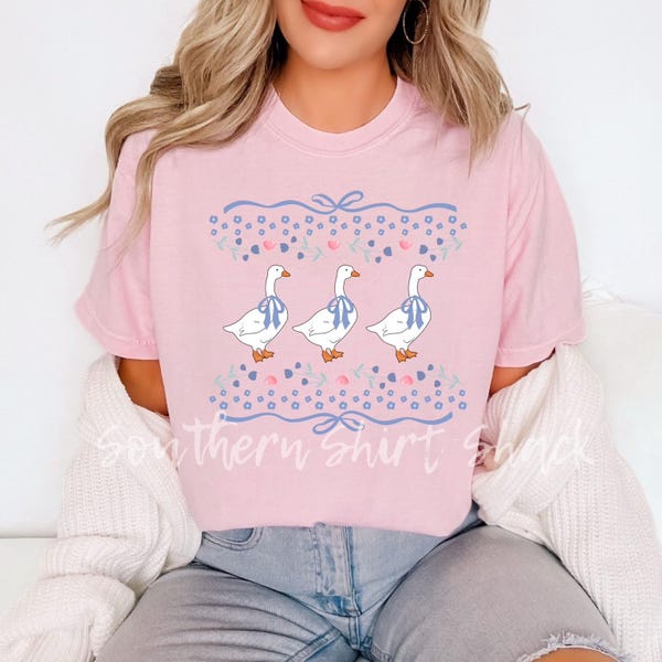 Granny Goose T-Shirt – Comfort Colors, Cottagecore Style