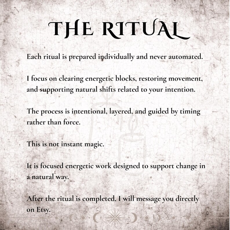 K&ouml;nnte beinhalten: Beige-farbenes Bild mit dem Text "THE RITUAL". Der Text beschreibt den Ritualprozess, wobei die individuelle Vorbereitung, die energetische Arbeit und die nat&uuml;rliche Ver&auml;nderung hervorgehoben werden. Die Etsy-Nachricht wird am Ende erw&auml;hnt.