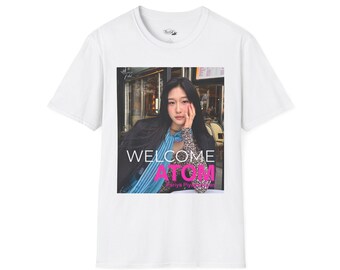 Atom fototröja | T-shirt, Fabel Entertainment-logotyp - Atom Pariya fantröja - Team Atom: BoL-eran - Atom, Fabel Duo - Atom t-shirt - FayeAtom T-shirt