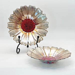 Ganz Sunflower Glass Dishes Set of 2 Silver Luster Ruby Red Center 6”