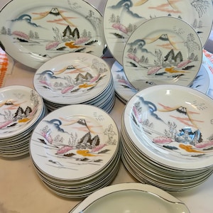 Mt Fuji Dinnerware - Etsy