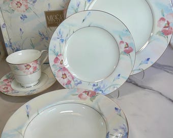 Mikasa Matisse 5-Piece Place Setting Vintage 1991, Abstract Floral Watercolor Dinnerware, NIB Post-Modern Cottagecore, 90s Garden Party Vibe