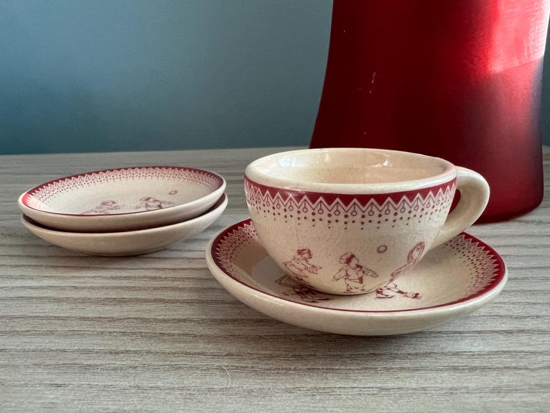 May include: A rustic wooden sign with the text "Welcome to our home" in white lettering. The sign features a distressed finish and a simple, inviting design, perfect for a front porch or entryway.