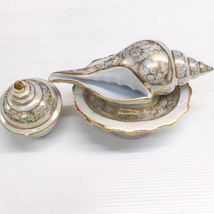Thai Wedding Conch Shell Set – Hand-Painted Gold Benjarong Porcelain Sacred Ceremony Kit